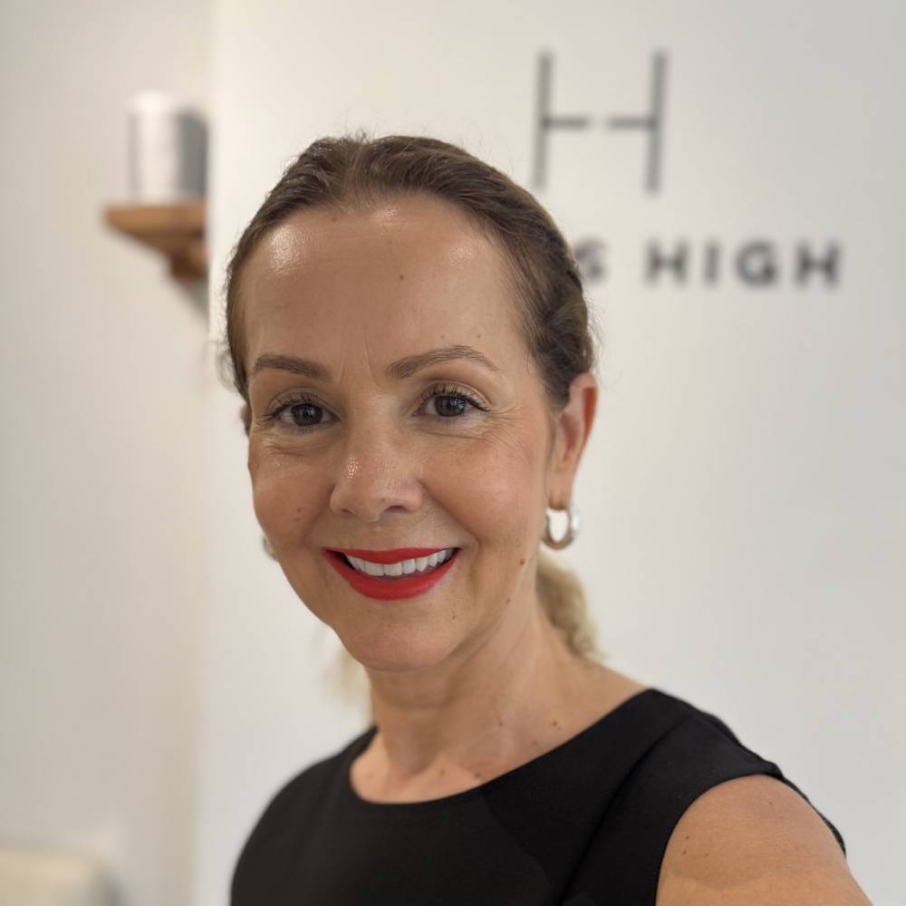 Heads High Brixton Leni Dos Santos colour Balayage specialist