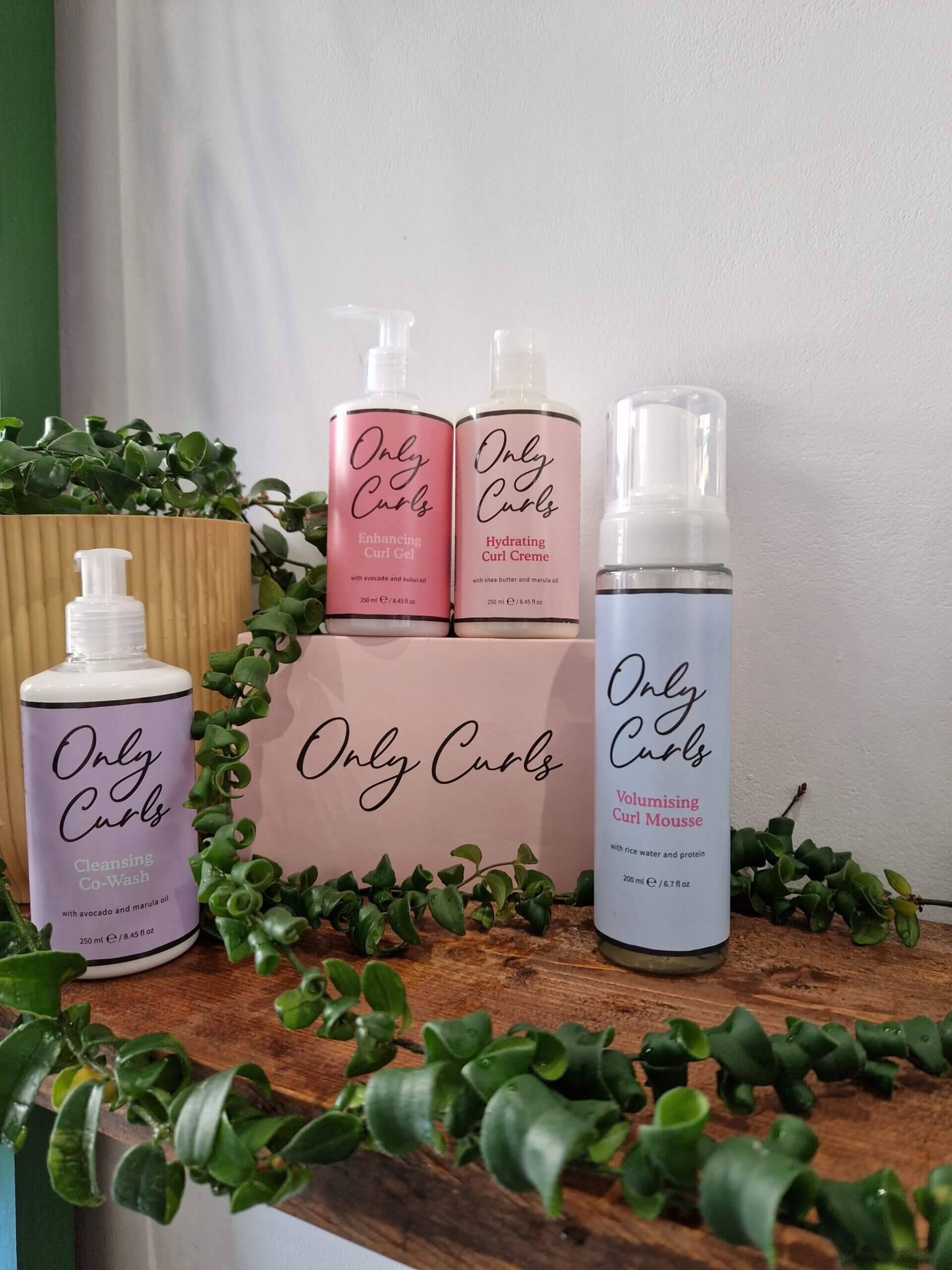 Heads High Brixton – Hairdressers in Brixton, servicing the surrounding areas of Herne Hill, Clapham, Balham, Stockwell, West Norwood and Streatham - Only Curls products